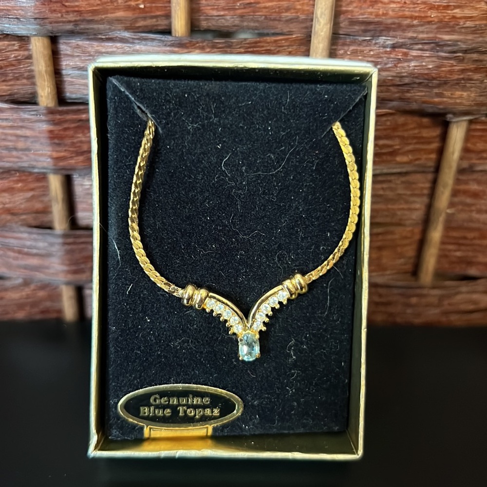 Genuine blue Topaz gold necklace jewelry